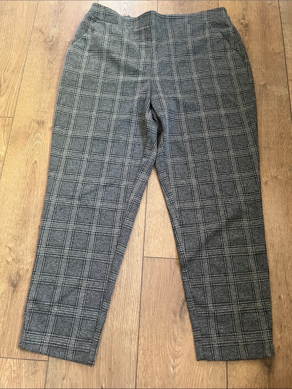 Nine West Women’s Gray Plaid Dress Trousers